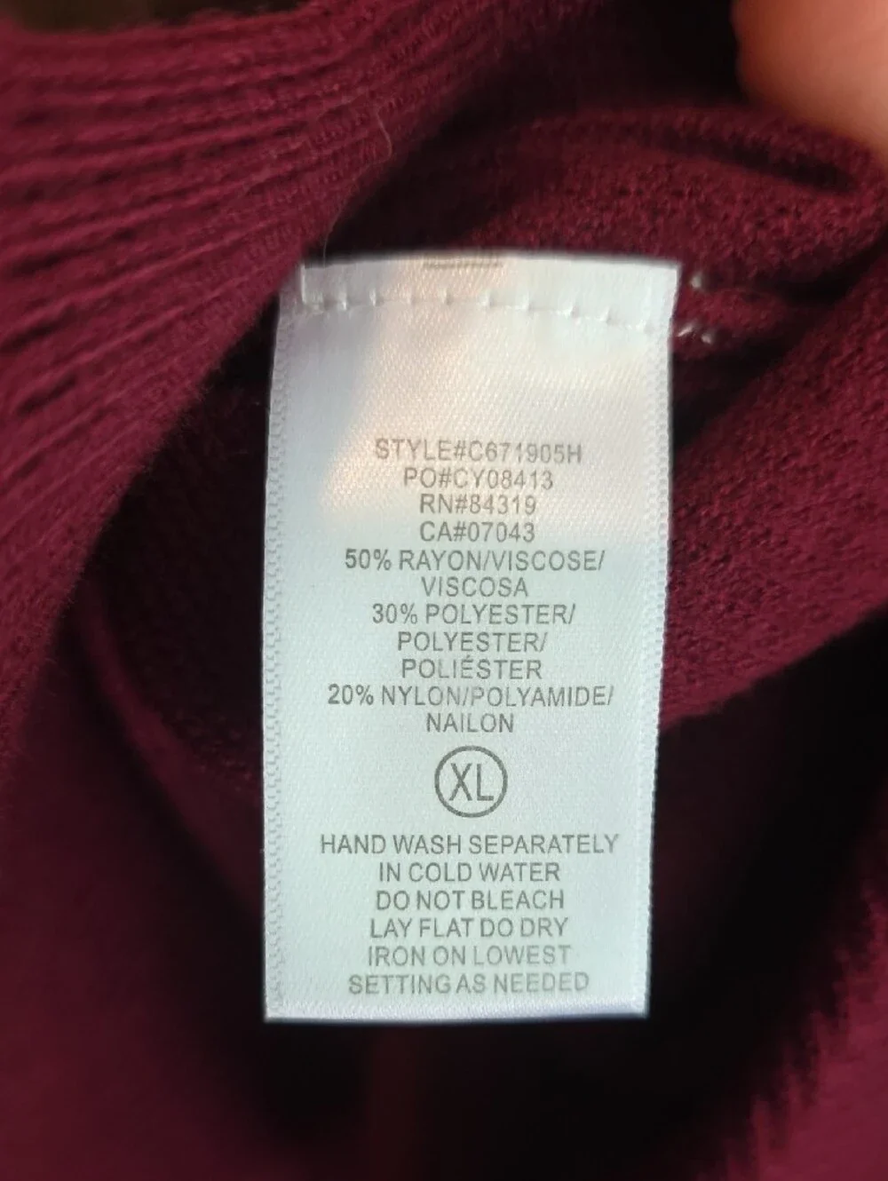 Cyrus Women's Scoopneck Sweater in Berry Size XL NWT
